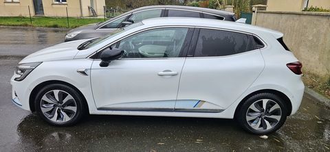 Renault Clio V Clio E-Tech 140 Premi&egrave;re Edition 2020 occasion Bernay 27300