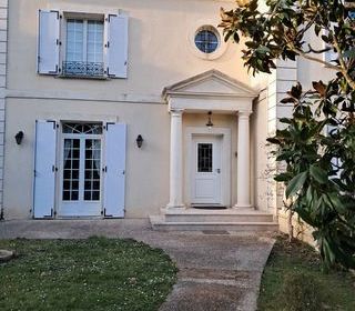  Maison � vendre 9 pi�ces 250 m�
