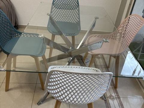 Vends table verre  220 Nice (06)