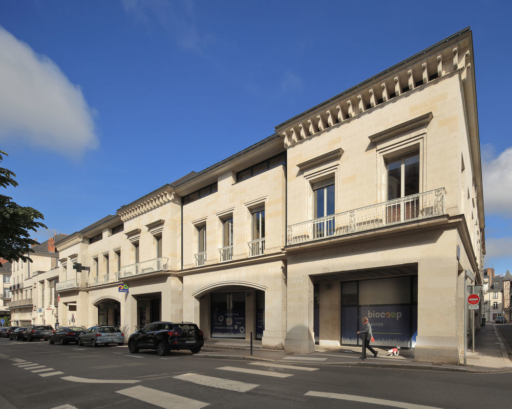   Tours (37000)