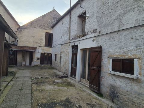  Maison de village avec cour Maison - 2/3 pi�ce(s) - 68 m�