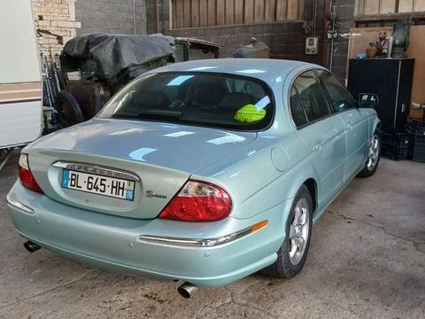 Jaguar X-Type 3.0i V6 Classique A 2000 occasion Angoul&ecirc;me 16000