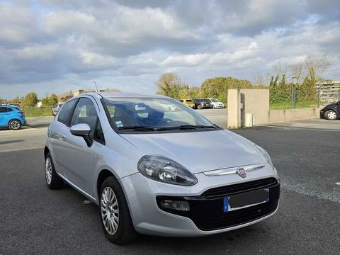 Fiat Punto PUNTO 1.3 MULTIJET 16V 75 CH EASY BUSINESS (KIT GRUAU) 2010 occasion La Rochelle 17000