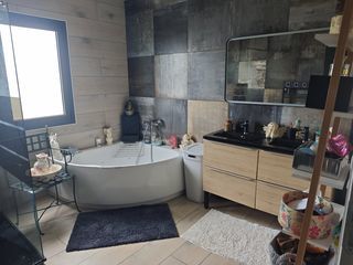  Maison � vendre 4 pi�ces 250 m�