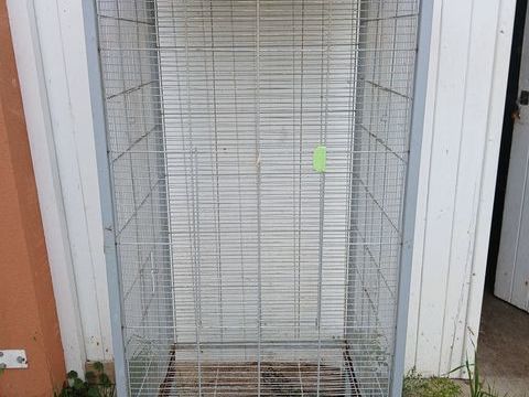C&egrave;de Cages elev.Voli&egrave;res. rack d elevage et ses accessoires. 200 69330 Jonage