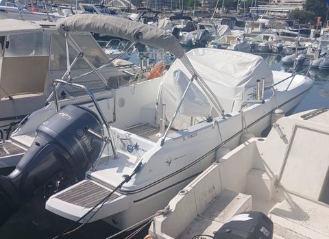 Bateaux &agrave; moteur Vedette - Yacht - Offshore 2017 occasion Saint-Tropez 83990