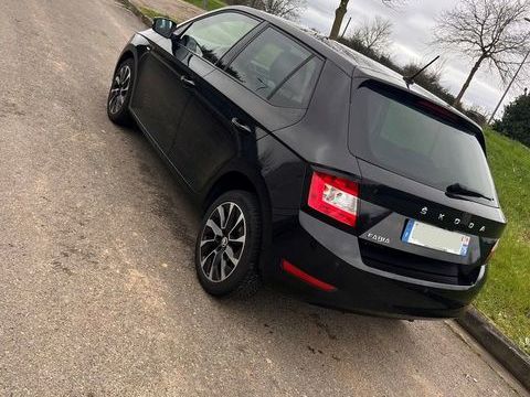 Skoda Fabia 1.0 TSI 95 ch BVM5 Drive 125 ans 2020 occasion Sabl&eacute;-sur-Sarthe 72300