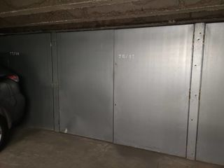  Parking / Garage � louer 10 m�