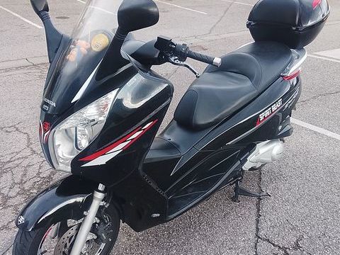 Scooter HONDA 2011 occasion Montluel 01120