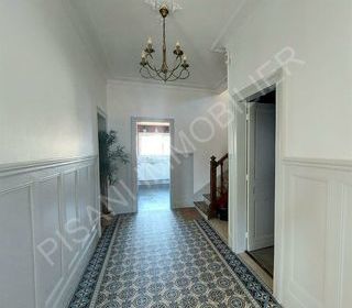  Maison � vendre 6 pi�ces 232 m�