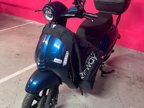 Scooter ZEWAY 2024 occasion Paris 75010