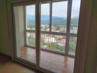  Appartement à louer 4 pièces 75 m²