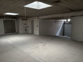  Parking / Garage � louer 100 m�