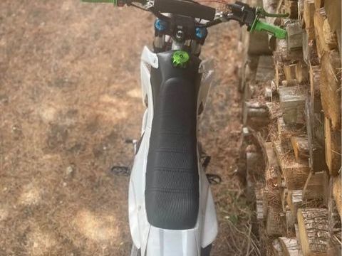 Moto DIVERS 2020 occasion Aubign&eacute;-Racan 72800