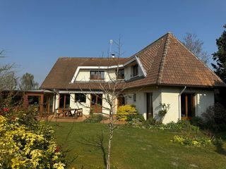  Maison � vendre 9 pi�ces 244 m�