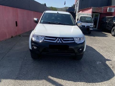 Mitsubishi L200 2.5 TD 178 DBLE CAB INSTYLE NAVI A 2014 occasion Gignac-la-Nerthe 13180