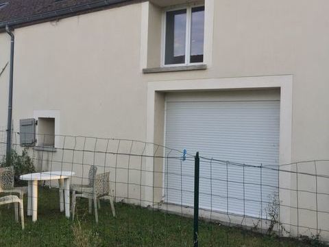   Dordives maison 4pieces avec grand terrain 1300m2 1100� Maison - 4 pi�ce(s) - 73 m�