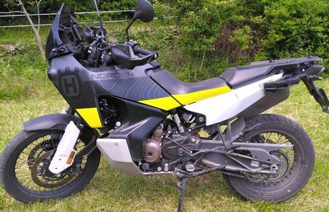 Moto HUSQVARNA 2023 occasion Pi&eacute;gros-la-Clastre 26400