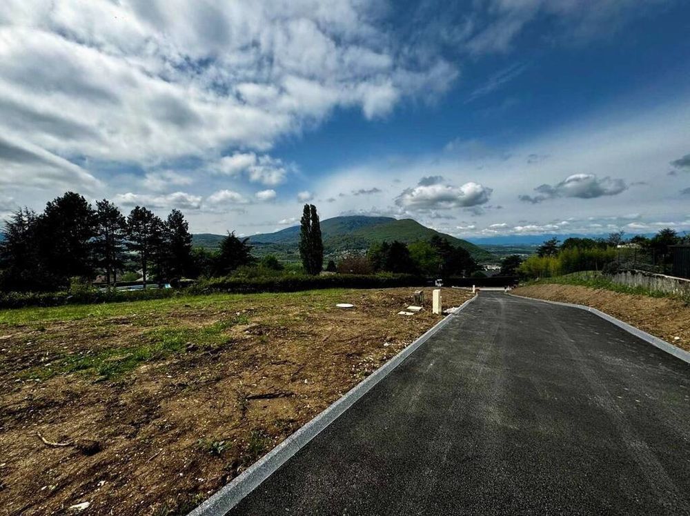   Vtraz-Monthoux (74100)