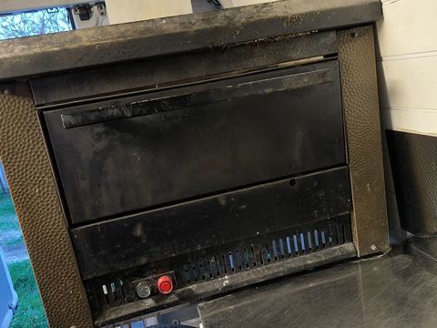 Camion magasin Camion magasin 2004 occasion Istres 13800