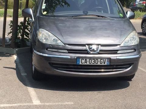 Peugeot 807 2.0 HDi 136ch FAP Allure 2012 occasion Cabri&egrave;s 13480