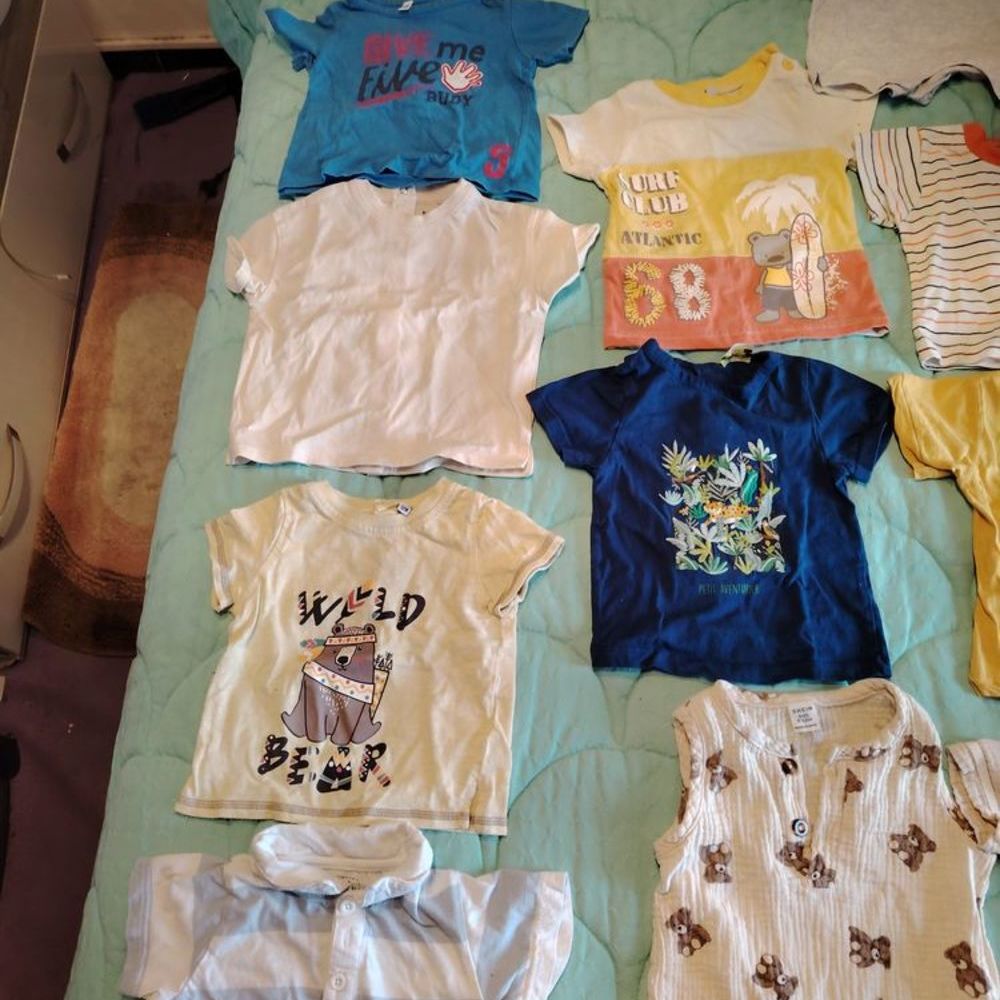 Vends lot de v&ecirc;tements 12 mois pour gar&ccedil;on. Vêtements enfants