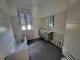  Appartement � louer 5 pi�ces 109 m�