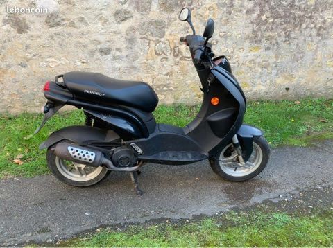 Scooter PEUGEOT 2011 occasion Blandy 91150