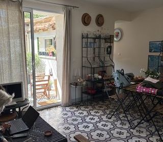  Appartement à louer 2 pièces 45 m² Nîmes