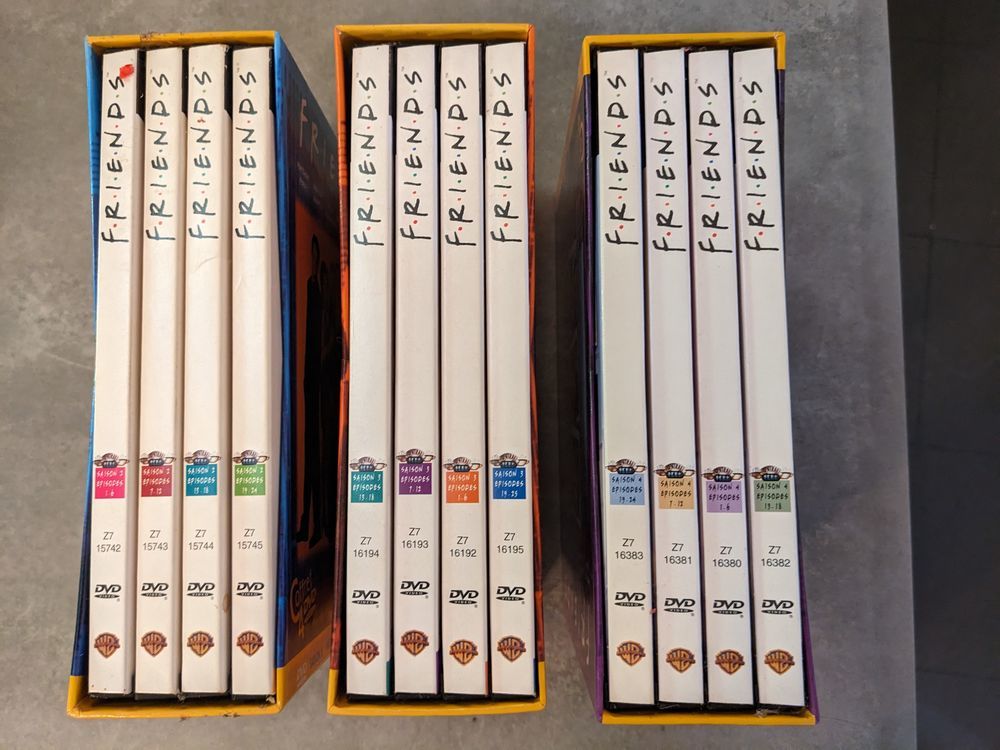 FRIENDS saison 2 + 3 + 4 soit 12 DVD film s&eacute;rie tv feuilleto Décoration