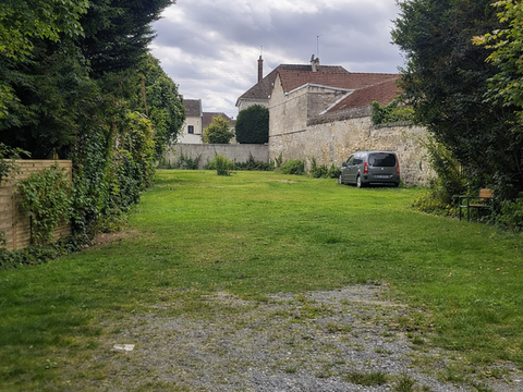   Maison  4 pi�ces  avec jardin  tr�s calme . Maison - 4 pi�ce(s) - 74 m�