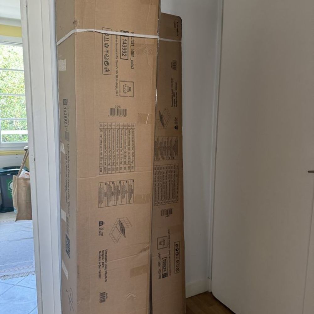 Lit double coffre 160x200 rev&ecirc;tement doux beige Meubles