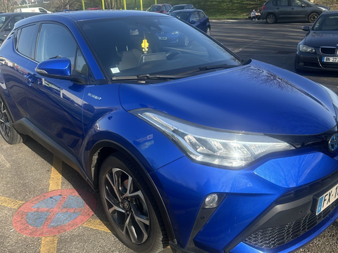 Toyota C-HR Hybride 1.8L Dynamic 2021 occasion Chambly 60230