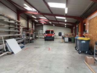  Atelier � vendre 12 pi�ces 1060 m�