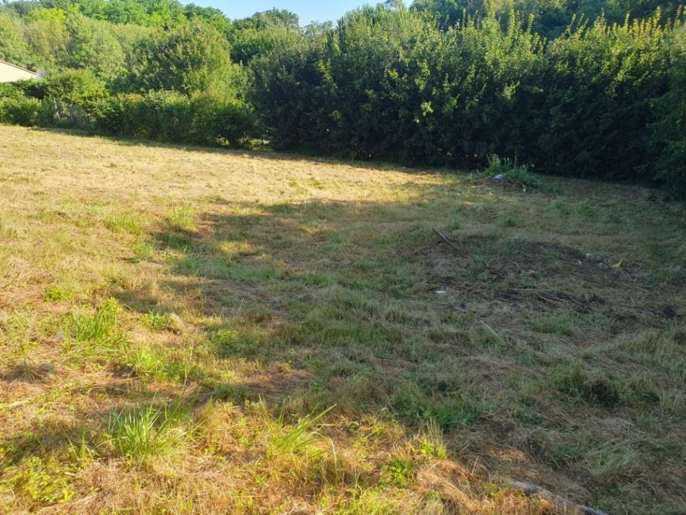 Maisons neuves   Lugon-et-l'�le-du-Carnay (33240)