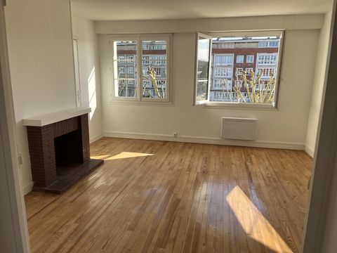   F3 HYPER- CENTRE LISIEUX + CAVE Appartement - 3 pi�ce(s) - 54 m�