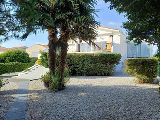  Villa � vendre 4 pi�ces 165 m�