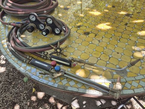 Chalumeau et d&eacute;coupeur oxyacetylenique. 350 83110 Sanary-sur-mer