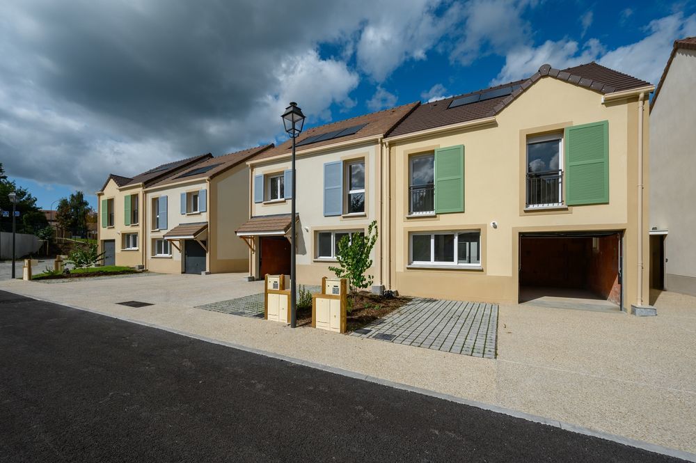 Maisons neuves   Andilly (95580)