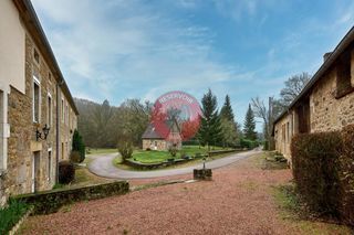  Maison � vendre 15 + pi�ces 665 m�