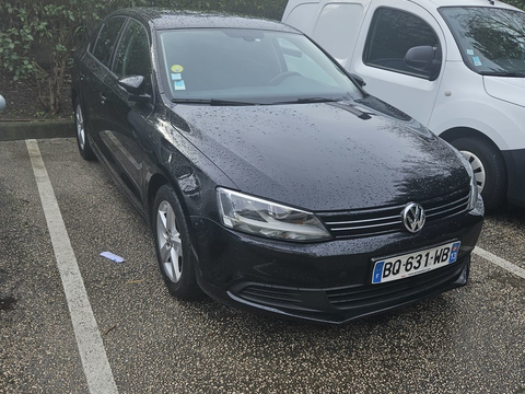 Volkswagen Jetta 1.6 TDI 105 FAP Confortline 2011 occasion Marseille 13008