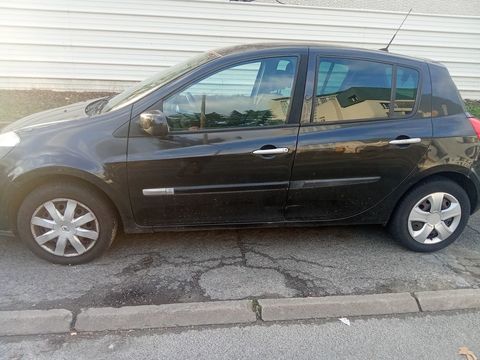 Renault Clio III dCi 70 115g eco2 Dynamique TomTom 2010 occasion Orly 94310