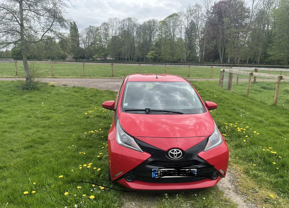 Aygo 1.0 VVT-i stop & start Racing M&eacute;tro 92 2015 occasion 61120 Vimoutiers