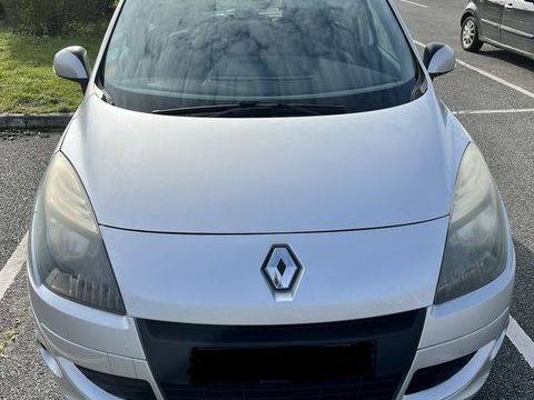 Renault Grand Sc&eacute;nic III dCi 110 FAP eco2 Expression 5 pl 2009 occasion Vernon 27200