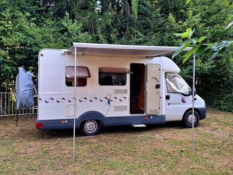 CARAVANS INTERNATIONAL Camping car 2002 occasion Jouques 13490