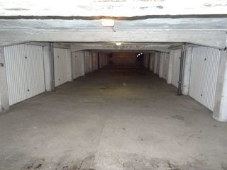  Parking / Garage � louer 12 m�