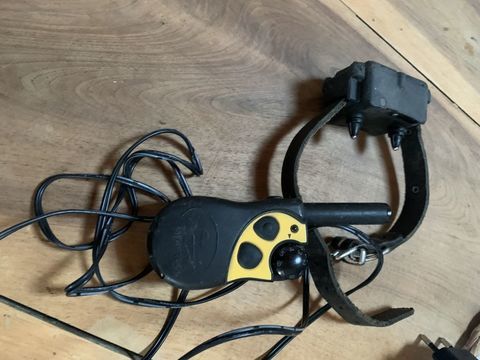 Collier anti aboiement 40 73310 Motz