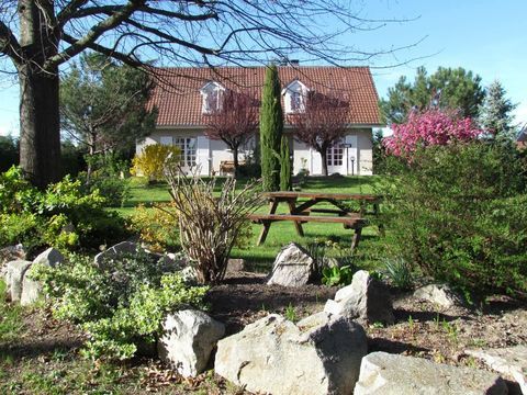   Maison de Plain-pied, expo Sud avec piscine, terrain clos Maison - 7 pi�ce(s) - 160 m�