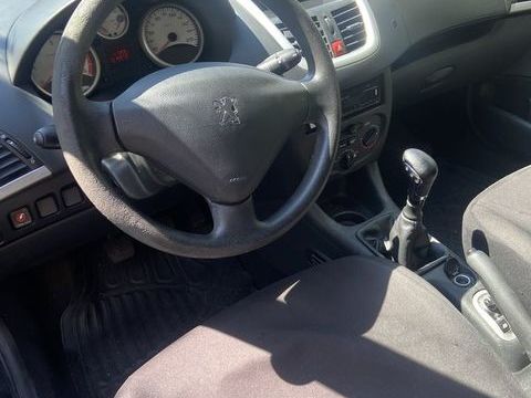 Peugeot 206 + 1.4 HDi 70ch BLUE LION Trendy 2010 occasion Launaguet 31140