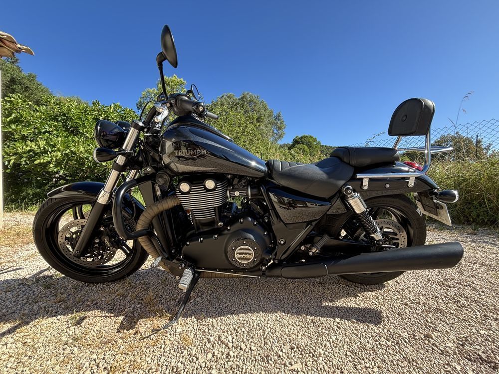TRIUMPH 2017 occasion 83210 La Farl&egrave;de
